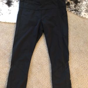 Lululemon black woman’s pants